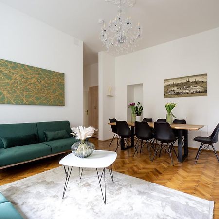 Central Apartment In Viennese Old Building Eksteriør bilde
