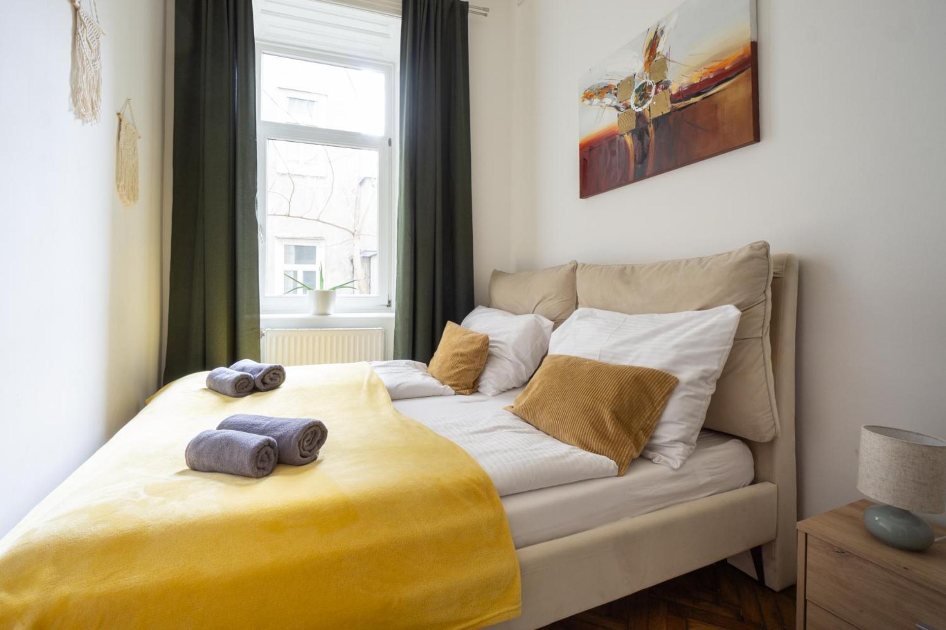 Central Apartment In Viennese Old Building Eksteriør bilde
